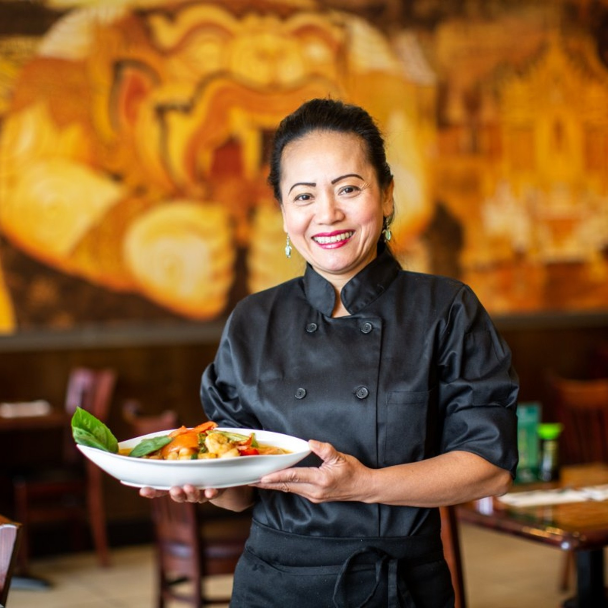 Sasimonthon Ongartsutthikul at Thai Mama